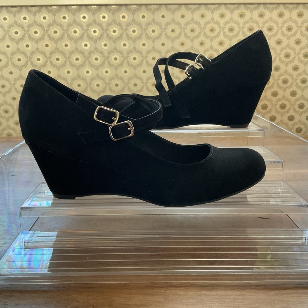 Me Too Black Wedge Mary Jane Shoes
